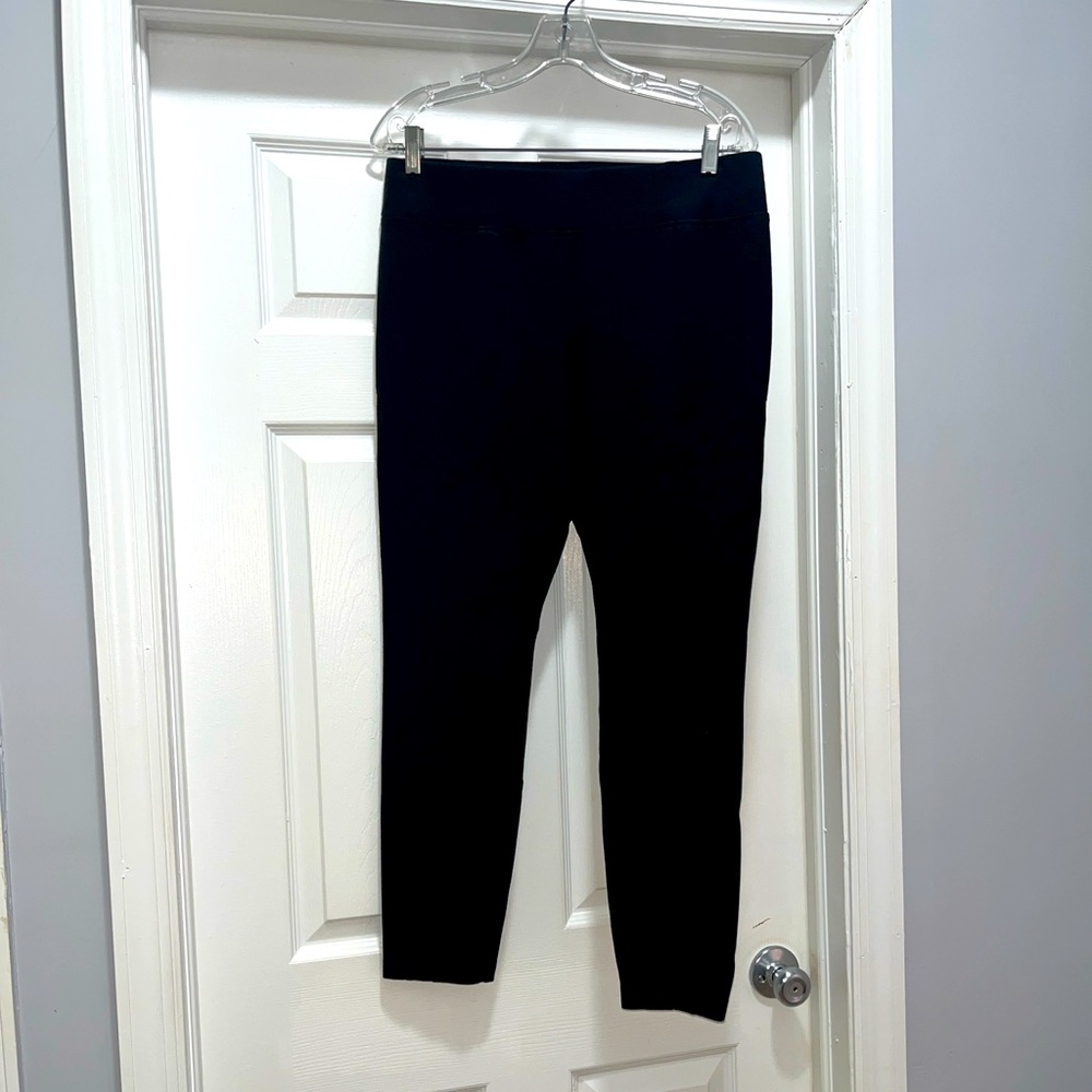 Black seamed leggings